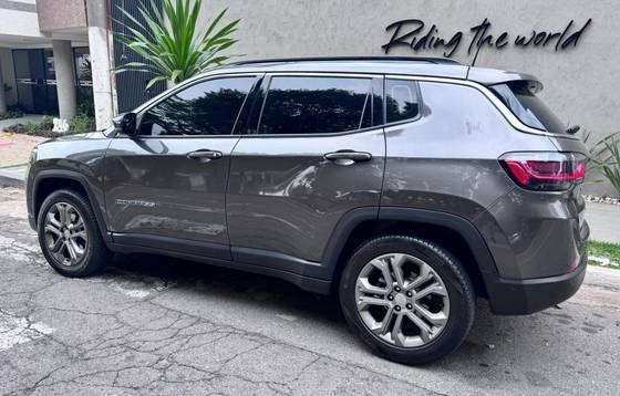 JEEP COMPASS 1.3 T270 TURBO FLEX LONGITUDE AT6